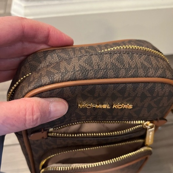 Cross Body, Michael Kors small bag - Picture 4 of 6